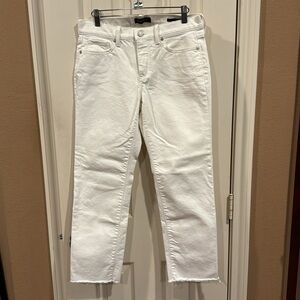 Banana Republic white “Girlfriend” jeans. Sz 27